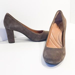 Clarks Indigo Suede Heels